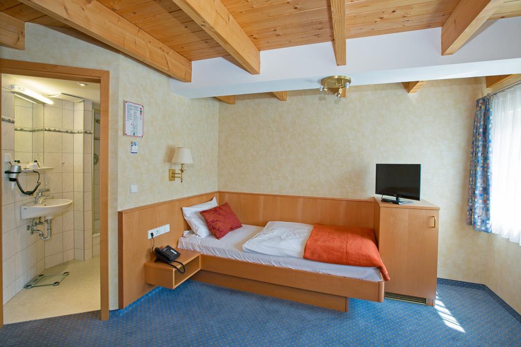 Post Hotel